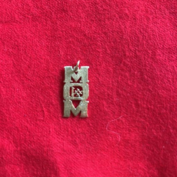Gold 14k MOM Charm - Picture 4 of 4